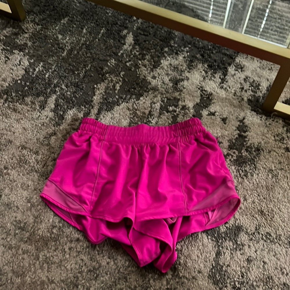 Lululemon hotty hots